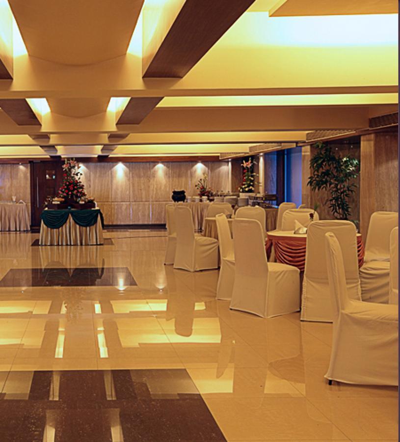 The Royal Orchid Hotel, Chembur Mumbai Eksteriør bilde