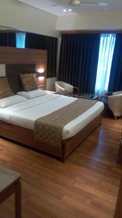 The Royal Orchid Hotel, Chembur Mumbai Eksteriør bilde