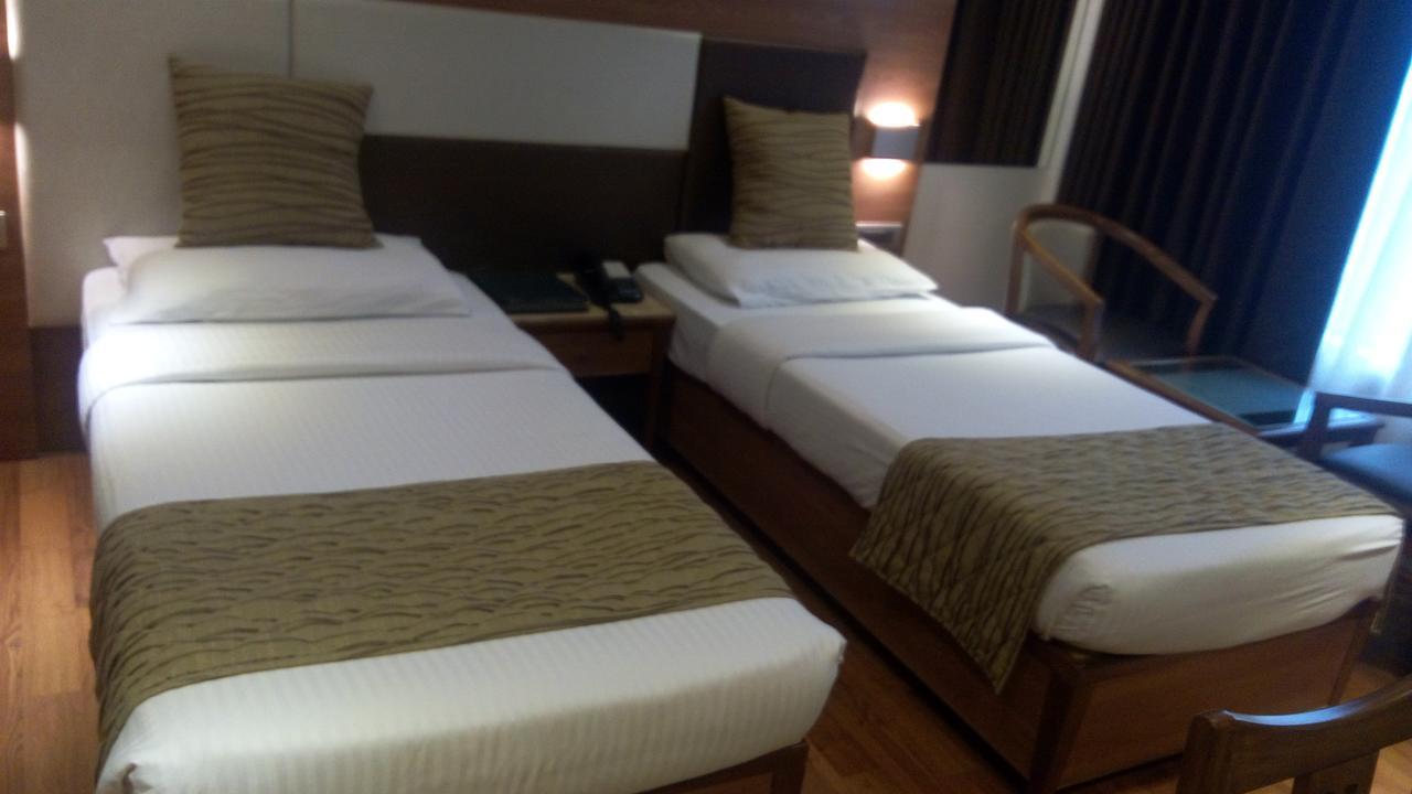 The Royal Orchid Hotel, Chembur Mumbai Eksteriør bilde
